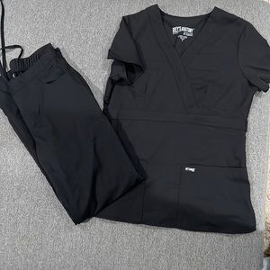 Greys anatomy scrub set Size SMALL black